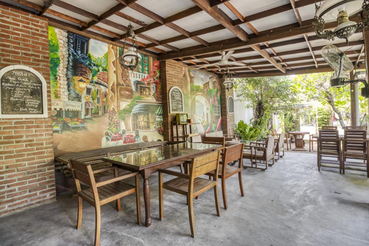 Reddoorz Hostel Near Adisucipto Airport Yogyakarta Kalasan Exterior photo